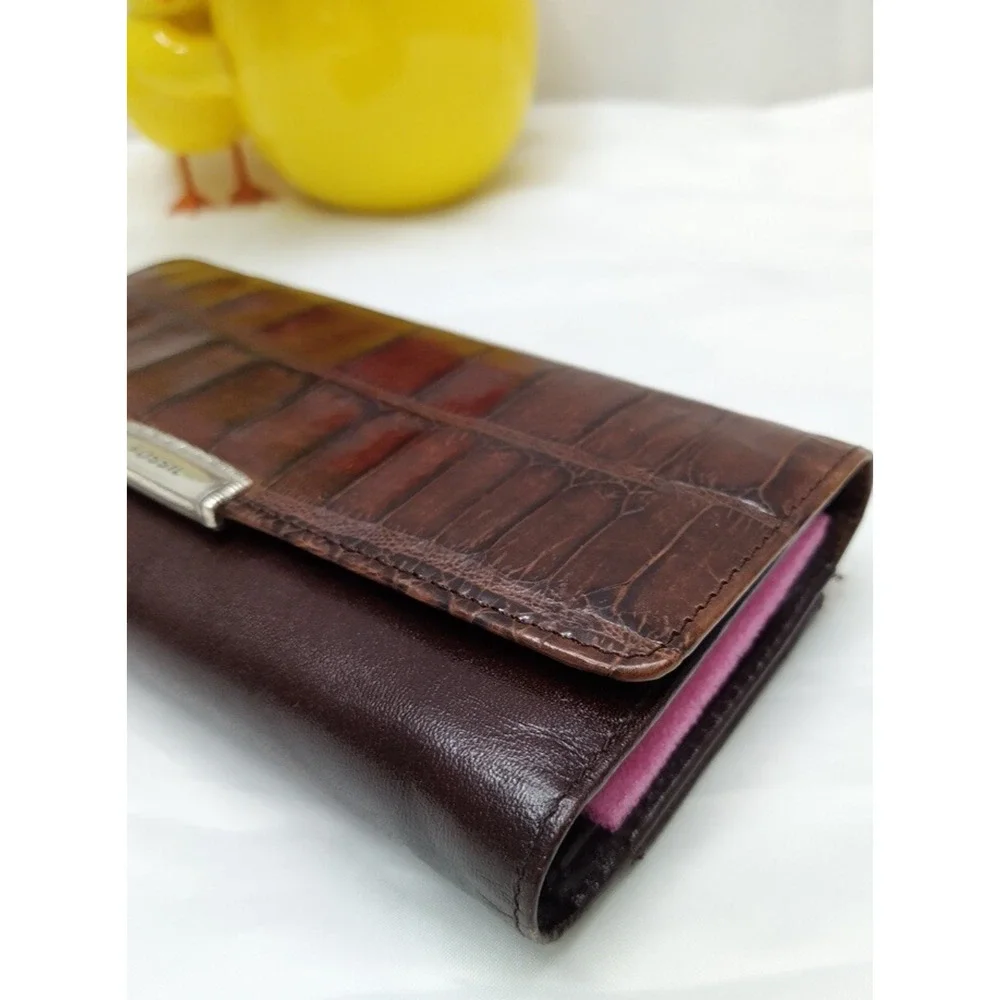 Fossil brown leather